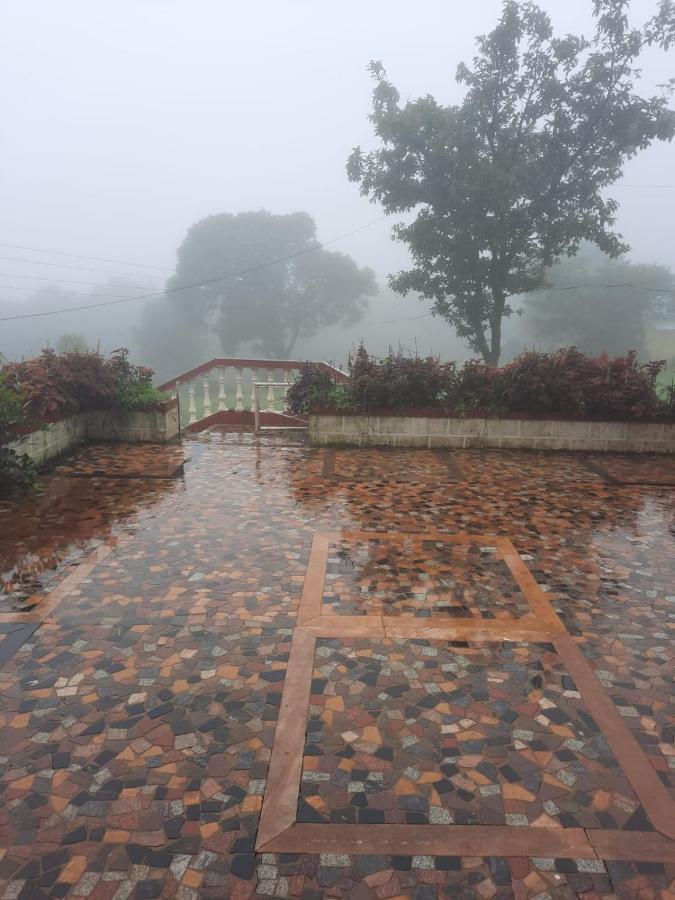 Junglee Nest Holiday Home & Huts Mahābaleshwar Exterior foto